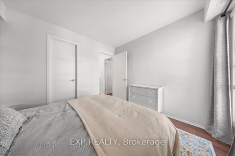 Photo 15 at B - 207 Woodfield Drive, Nepean (Tanglewood), Ottawa