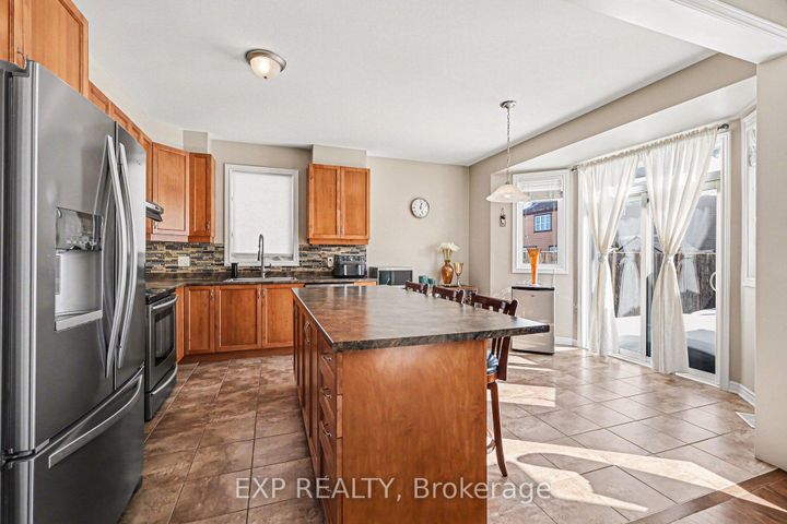 Photo 10 at 90 Switch Grass Crescent, Nepean (Half Moon Bay), Ottawa