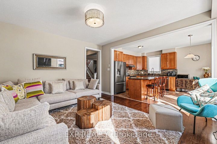 Photo 11 at 90 Switch Grass Crescent, Nepean (Half Moon Bay), Ottawa