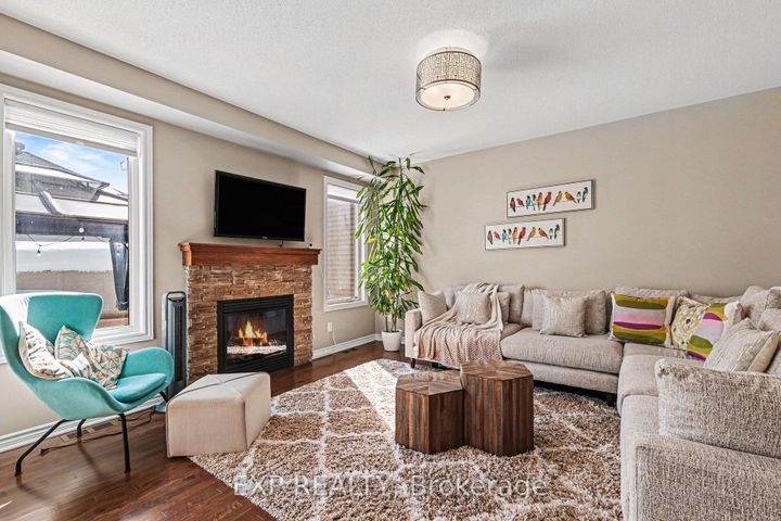 Photo 13 at 90 Switch Grass Crescent, Nepean (Half Moon Bay), Ottawa