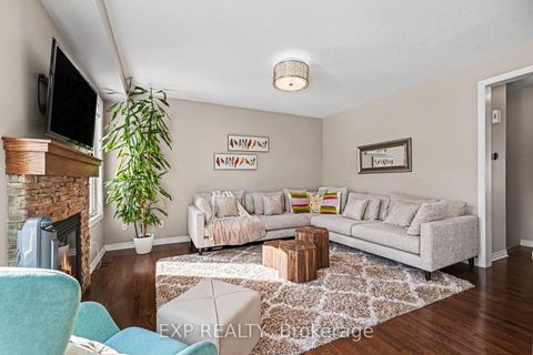 Photo 12 at 90 Switch Grass Crescent, Nepean (Half Moon Bay), Ottawa