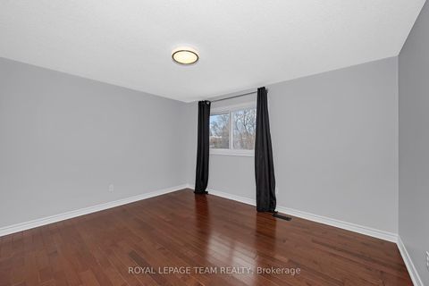 Photo 34 at 6 Stroughton Crescent, Munster, Stittsville