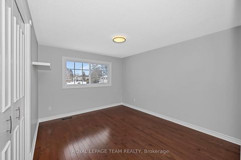 Photo 36 at 6 Stroughton Crescent, Munster, Stittsville