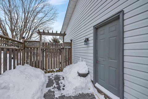 Photo 49 at 6 Stroughton Crescent, Munster, Stittsville
