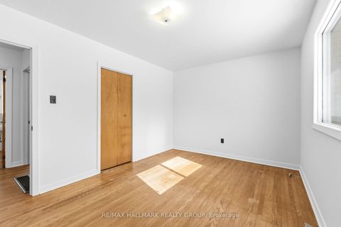 Photo 13 at 6228 Perth Street, Richmond, Stittsville