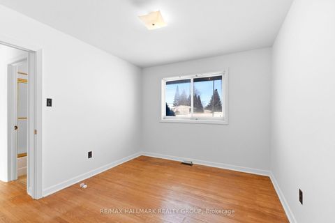 Photo 18 at 6228 Perth Street, Richmond, Stittsville