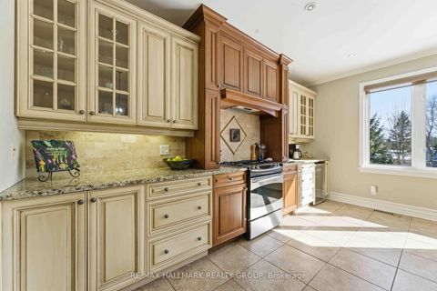 Photo 13 at 84 Chanonhouse Drive, Richmond, Stittsville