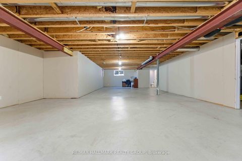 Photo 29 at 84 Chanonhouse Drive, Richmond, Stittsville