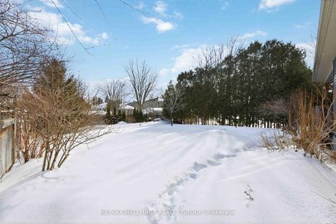 Photo 33 at 84 Chanonhouse Drive, Richmond, Stittsville