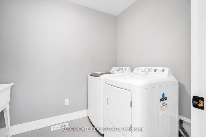 Photo 19 at 856 Moonrise Terrace, Nepean (Half Moon Bay), Ottawa