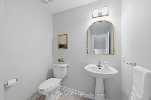 Photo 24 at 138 Visor Private, Emerald Meadows/Trailwest, Kanata