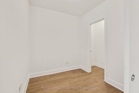 Photo 5 at 909 - 255 Bay Street E, Ottawa Centre