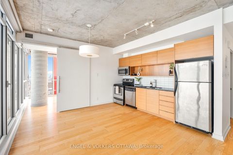 Photo 2 at 1610 - 324 Laurier Avenue W, Ottawa Centre