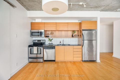 Photo 3 at 1610 - 324 Laurier Avenue W, Ottawa Centre