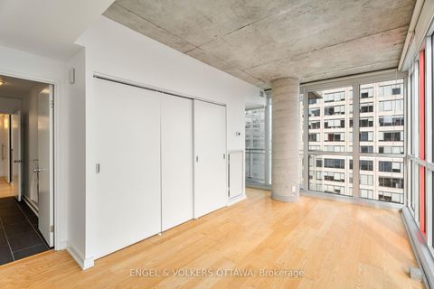 Photo 13 at 1610 - 324 Laurier Avenue W, Ottawa Centre