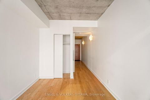 Photo 23 at 1610 - 324 Laurier Avenue W, Ottawa Centre