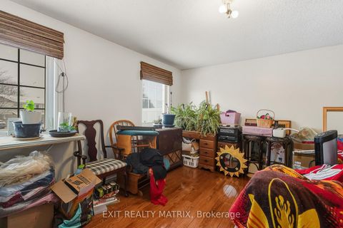 Photo 14 at 1123 Burgundy Lane, Convent Glen, Orleans