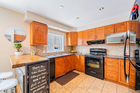 Photo 13 at 207 - 90 EDENVALE Drive, Beaverbrook, Kanata