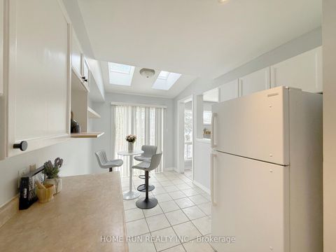 Photo 15 at 95 Hemlo Crescent, Kanata Lakes/Heritage Hills, Kanata