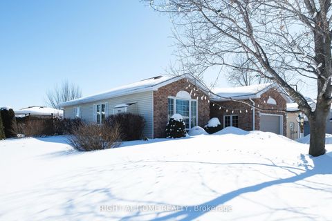 Photo 23 at 23 Fairview Crescent, Arnprior