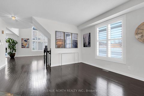 Photo 9 at 429 Dovehaven Street, Mer Bleue/Bradley Estates/Anderson Park, Orleans