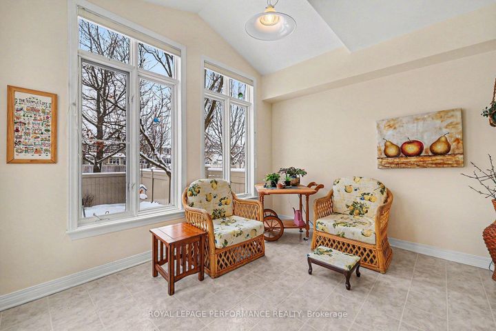 Photo 11 at 214 Windhurst Drive, Nepean (Barrhaven East), Ottawa