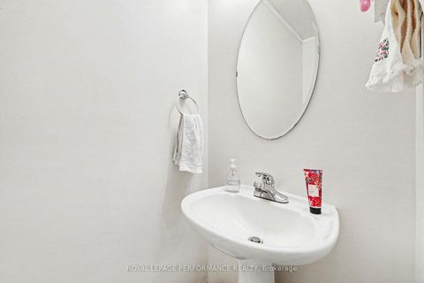 Photo 14 at 214 Windhurst Drive, Nepean (Barrhaven East), Ottawa