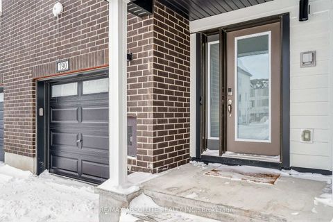 Photo 3 at 790 Kinstead Private, Stittsville (North), Stittsville