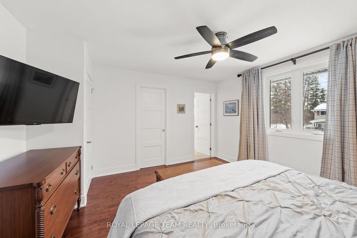 Photo 20 at 28 Maplehill Way, Nepean (Manotick Village & Manotick Estates), Ottawa