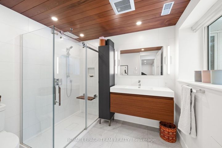 Photo 38 at 28 Maplehill Way, Nepean (Manotick Village & Manotick Estates), Ottawa