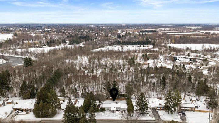 Photo 48 at 28 Maplehill Way, Nepean (Manotick Village & Manotick Estates), Ottawa