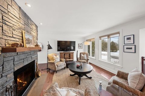 Photo 8 at 28 Maplehill Way, Nepean (Manotick Village & Manotick Estates), Ottawa
