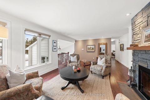 Photo 10 at 28 Maplehill Way, Nepean (Manotick Village & Manotick Estates), Ottawa