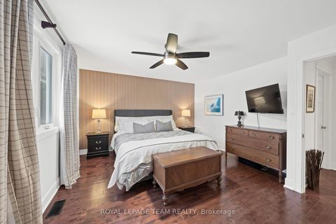 Photo 19 at 28 Maplehill Way, Nepean (Manotick Village & Manotick Estates), Ottawa