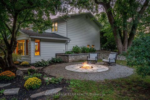 Photo 42 at 28 Maplehill Way, Nepean (Manotick Village & Manotick Estates), Ottawa