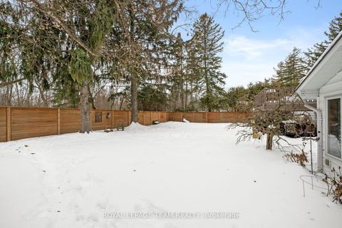 Photo 46 at 28 Maplehill Way, Nepean (Manotick Village & Manotick Estates), Ottawa