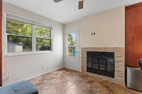 Photo 14 at 1809 Chopin Place, Chateauneuf, Orleans