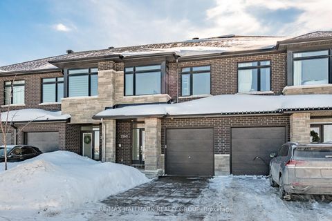 Photo 1 at 2260 Copperhead Street, Mer Bleue/Bradley Estates/Anderson Park, Orleans