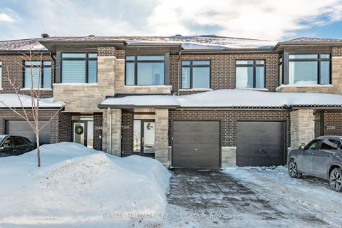 Photo 2 at 2260 Copperhead Street, Mer Bleue/Bradley Estates/Anderson Park, Orleans