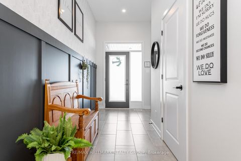 Photo 4 at 2260 Copperhead Street, Mer Bleue/Bradley Estates/Anderson Park, Orleans