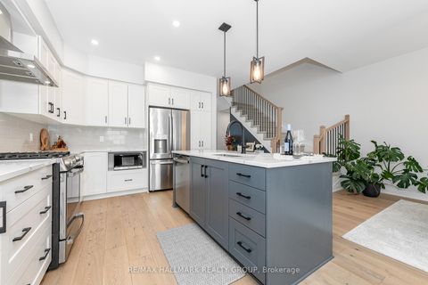 Photo 10 at 2260 Copperhead Street, Mer Bleue/Bradley Estates/Anderson Park, Orleans