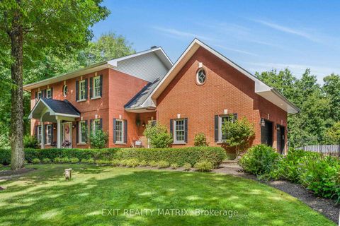 Photo 3 at 1271 GEORGES VANIER Drive, Cumberland Ridge, Orleans