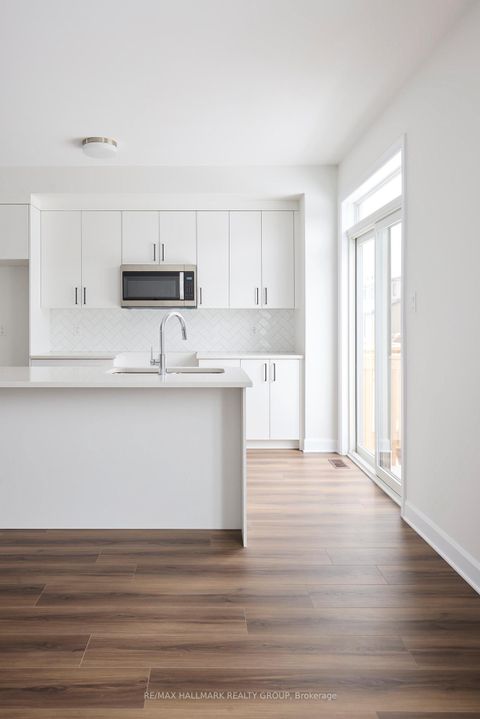 Photo 5 at 578 Roundhouse Crescent, Stittsville (South), Stittsville