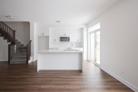 Photo 6 at 578 Roundhouse Crescent, Stittsville (South), Stittsville