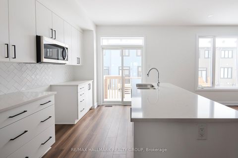 Photo 18 at 578 Roundhouse Crescent, Stittsville (South), Stittsville