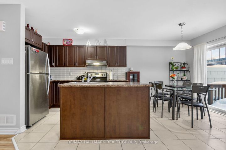 Photo 11 at 205 Mancini Way, Nepean (Strandherd), Ottawa