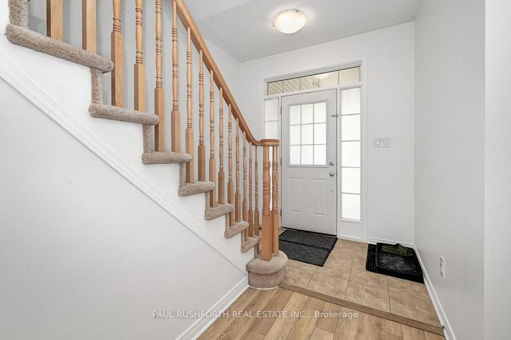 Photo 3 at 606 Pamplona Private, Nepean (Stonebridge), Ottawa