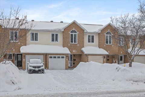 Photo 1 at 8 Crownridge Drive, Emerald Meadows/Trailwest, Kanata