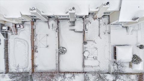 Photo 35 at 8 Crownridge Drive, Emerald Meadows/Trailwest, Kanata