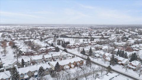 Photo 37 at 8 Crownridge Drive, Emerald Meadows/Trailwest, Kanata